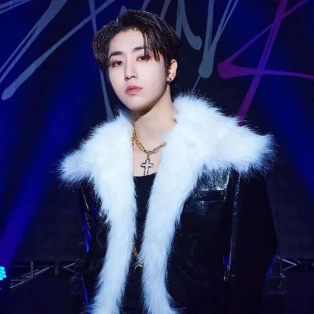Stray Kids' HAN to sit out of ROCK-STAR fan sign event due to cold and body aches Stray Kids' HAN to sit out of ROCK-STAR fan sign event due to cold and body aches