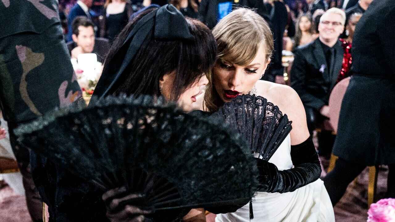 Taylor Swift And Lana Del Rey Replicate The Infamous Lipreading