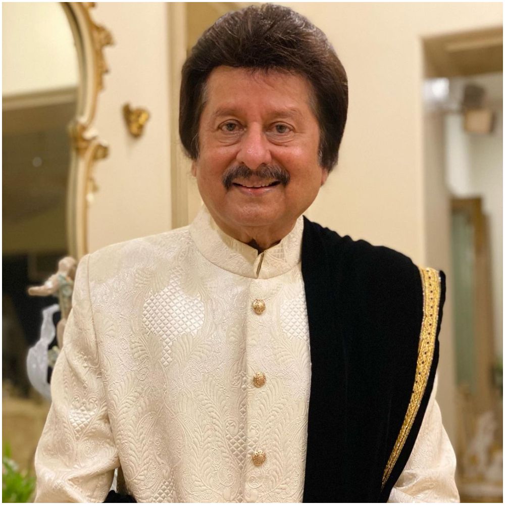 Sonu Nigam, Ajay Devgn, Kajol, Anupam Kher-Sunny Deol, and more mourn Pankaj Udhas' demise; 'Will miss you forever' Sonu Nigam, Ajay Devgn, Kajol, Anupam Kher-Sunny Deol, and more mourn Pankaj Udhas' demise; 'Will miss you forever'