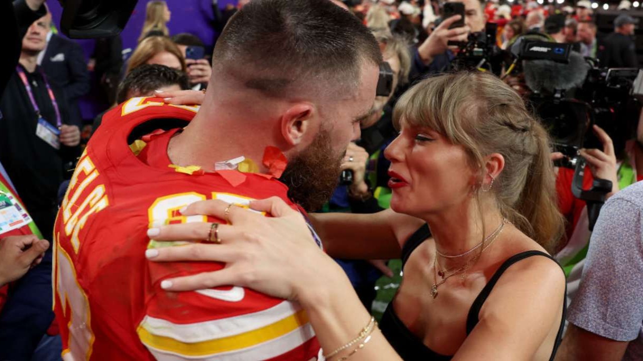 WWE Star Who Dared Travis Kelce To Defend Taylor Swift’s Honor at WrestleMania 40 Reacts to Couple Being Invited at the Event