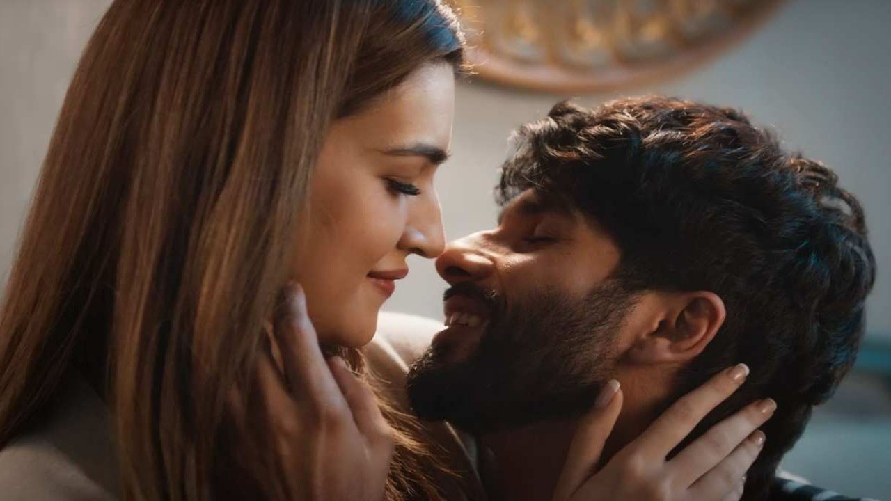 Teri Baaton Mein Aisa Uljha Jiya song Tum Se OUT: Shahid Kapoor-Kriti Sanon’s romance is unmissable in this love anthem