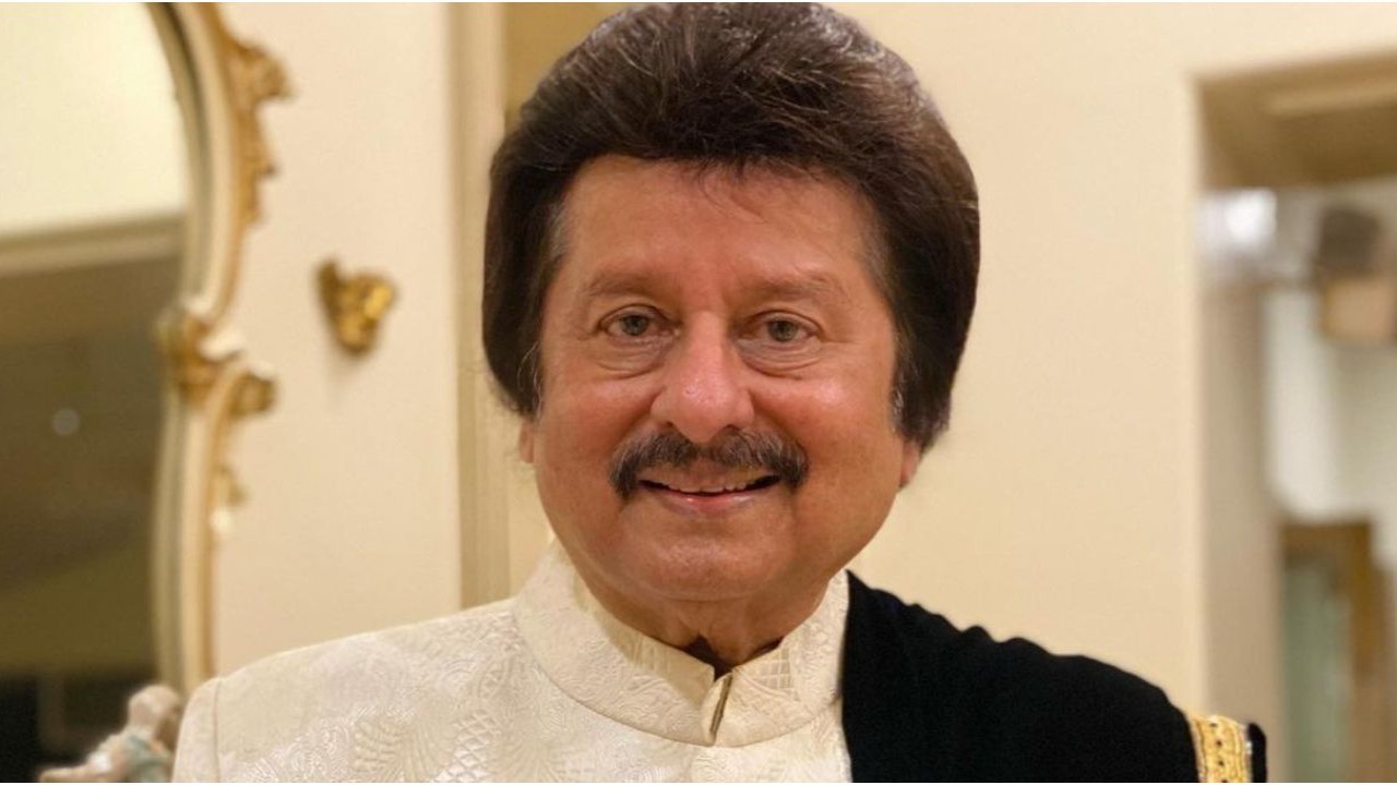 Sonu Nigam, Ajay Devgn, Kajol, Anupam Kher-Sunny Deol, and more mourn Pankaj Udhas' demise; 'Will miss you forever'