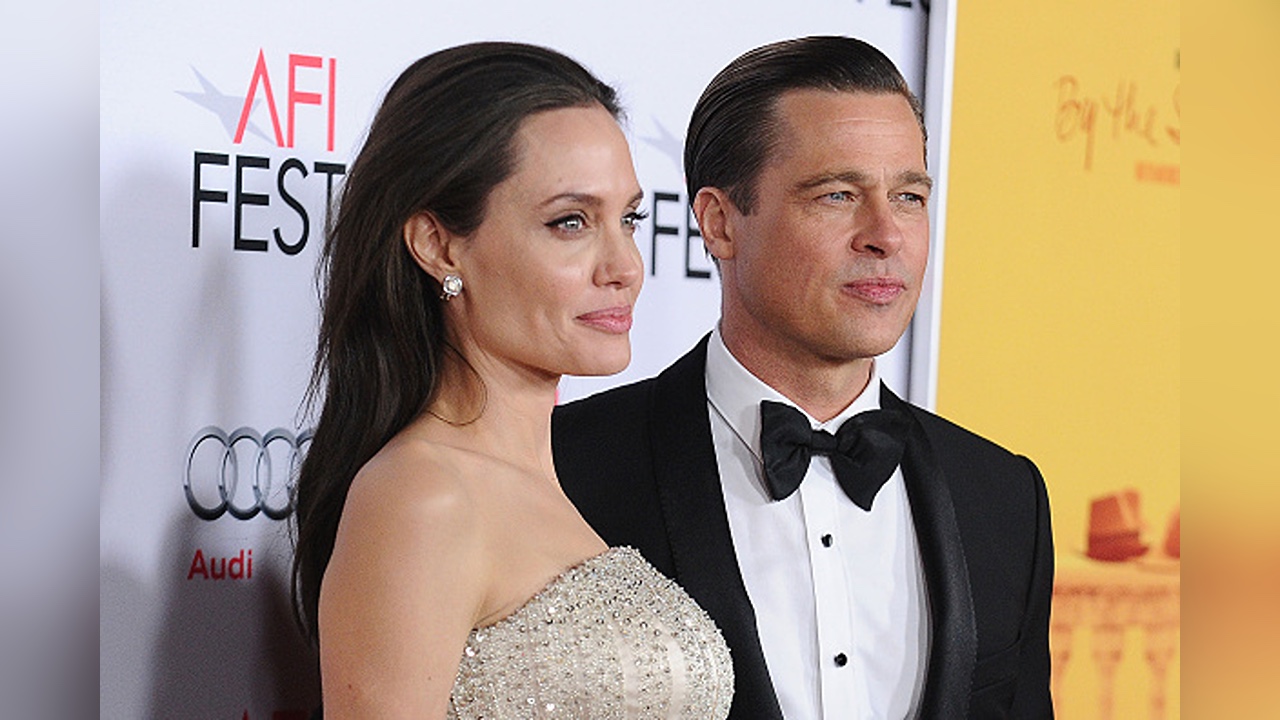 Brad Pitt and Angelina Jolie (via Getty Images)