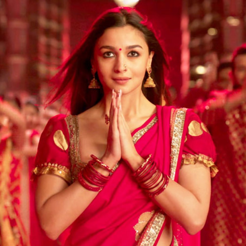 Pinkvilla Screen & Style Icons Awards: Deepika Padukone to Alia Bhatt, nominees for Best Actor Female Popular Choice