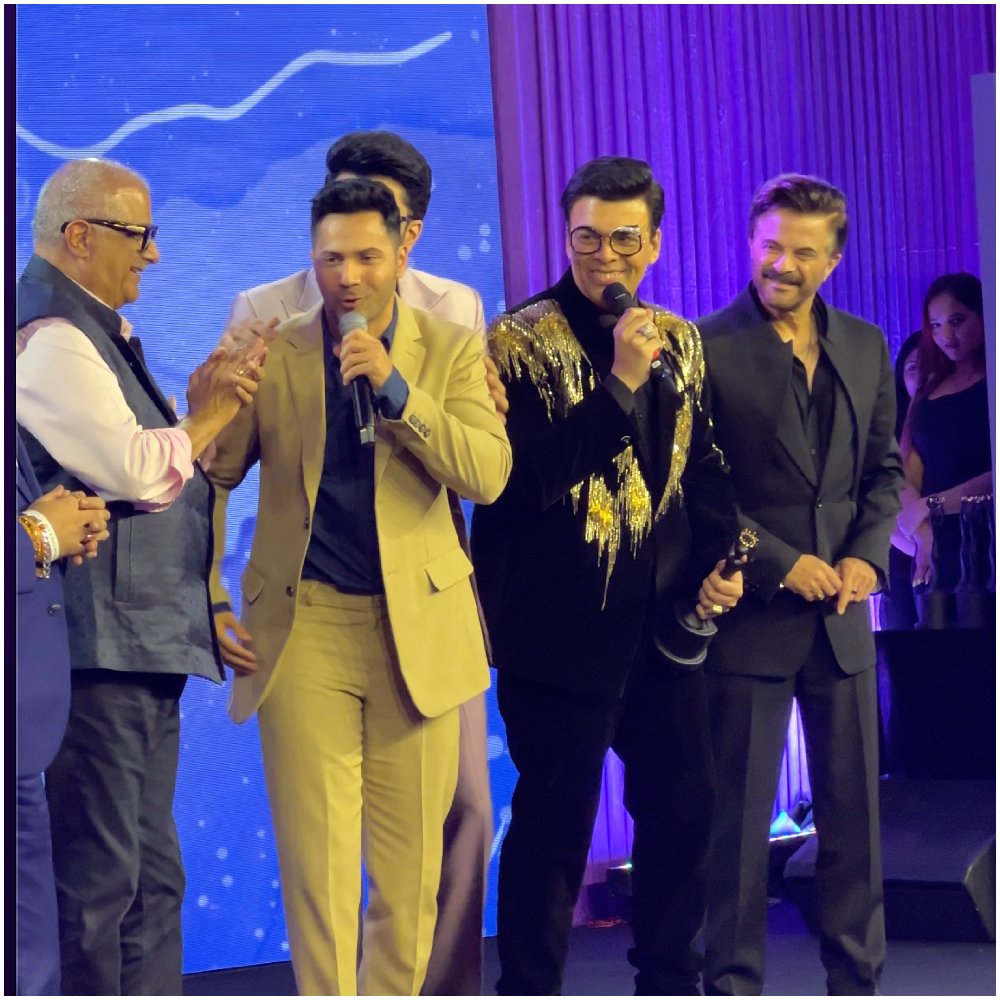 Pinkvilla Screen & Style Icons Awards: Karan Johar announces Jugjugg Jeeyo 2 with Anil Kapoor; Varun Dhawan chooses No Entry 2 instead; WATCH
