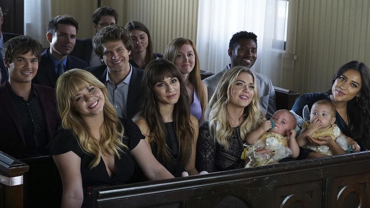 What Role Did Sydney Sweeney Play In Pretty Little Liars? Find Out As Cast Gets Shocked Over Her Cameo During Epic Cons Chicago