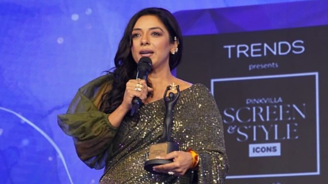 Pinkvilla Screen & Style Icons Awards: Rupali Ganguly expresses gratitude in winning speech; says, ‘This one for all the mothers’