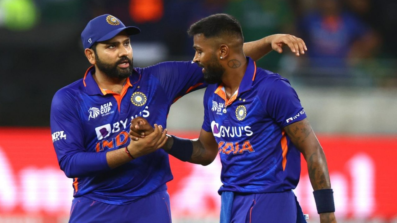 Watch: Hardik Pandya and Rohit Sharma End ‘Awkwardness’ Debate as They Share Warm Hug on the Field