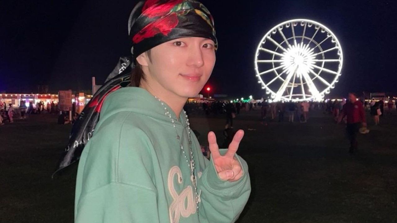 PENTAGON’s Kino goes viral for promoting new solo EP with handmade signboard at Coachella ground; see photos