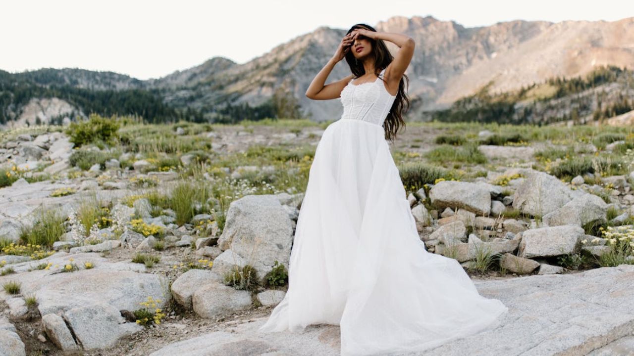How to Wear a White Dress