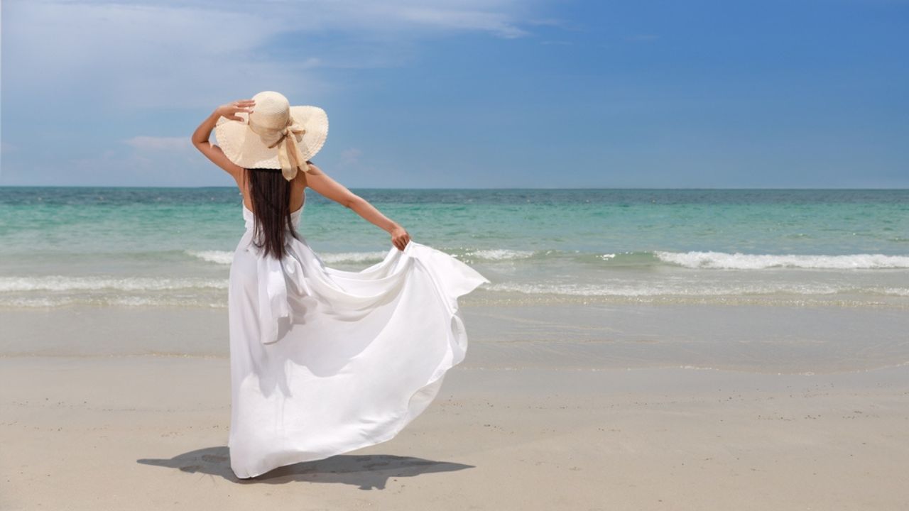 How to Wear a White Dress