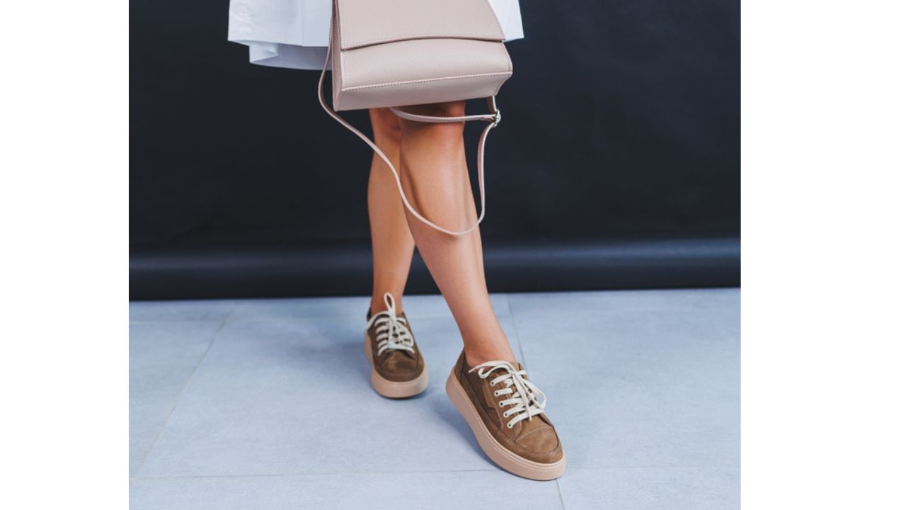 Gum-sole Sneakers