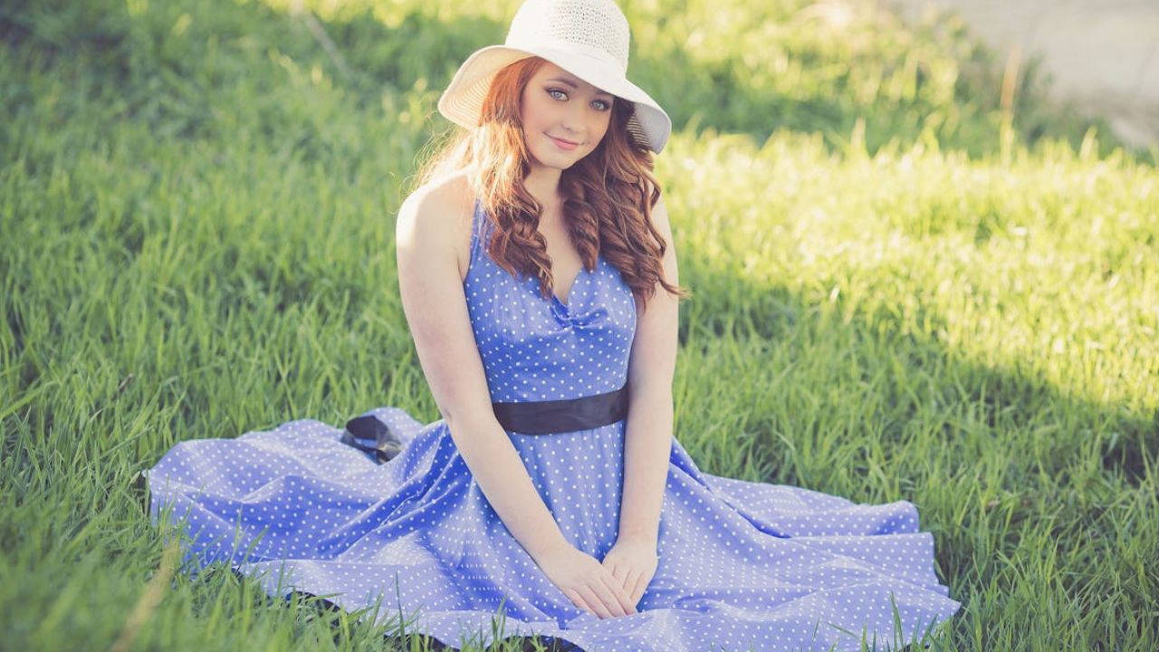 How to Style a Midi Dress