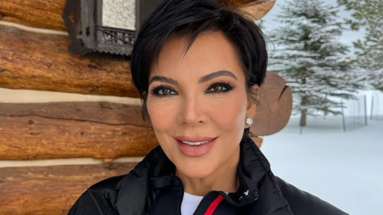 Kris Jenner Hilariously Pokes Fun At Having Big Family And 13 Grandkids 