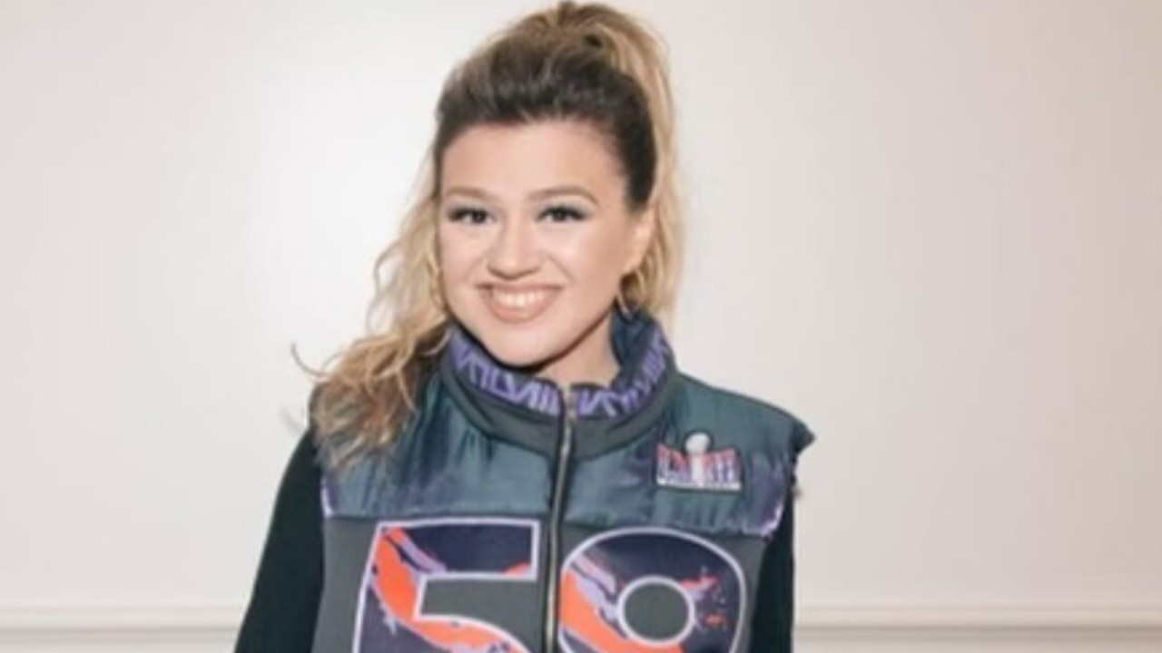 How Much is Kelly Clarkson's Net Worth in 2024? Here's All You Need to Know About Her Life and Career