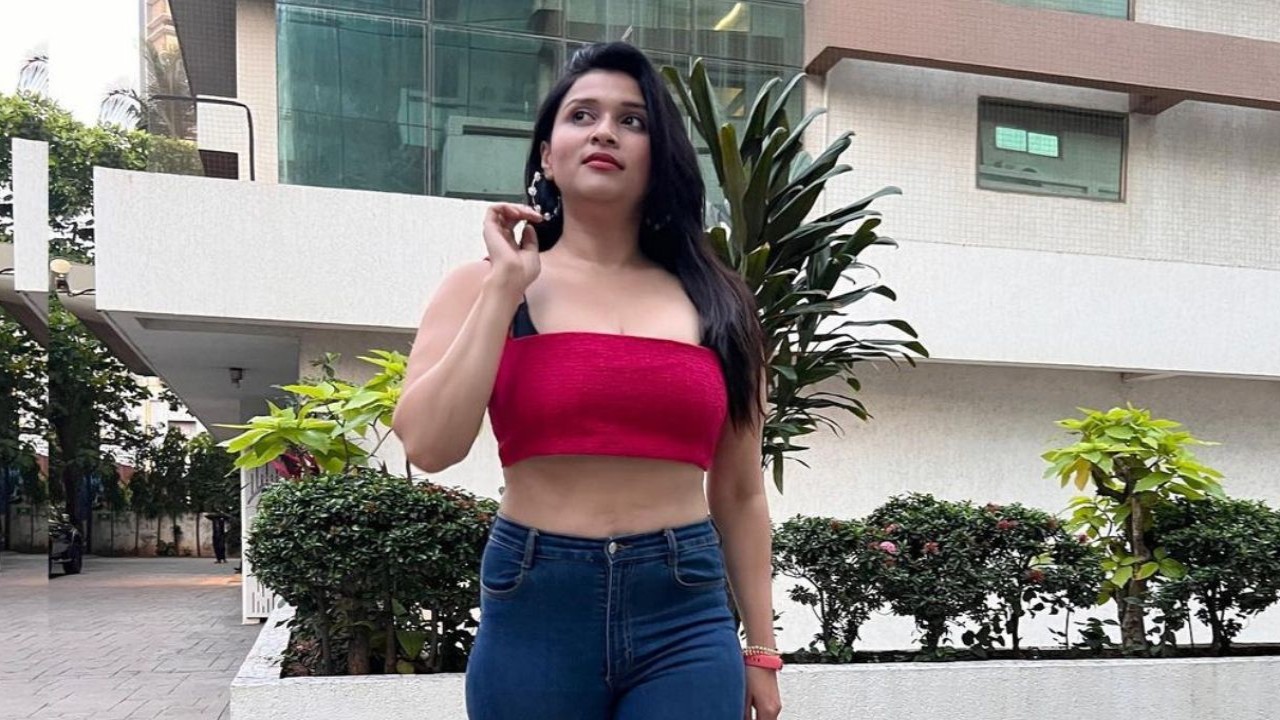 Mannara Chopra reveals getting film offer from Puri Jagannadh in flight; opens up about memorable projects