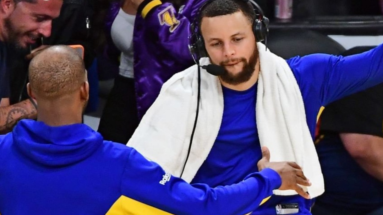 WATCH: Stephen Curry Gifts His Jersey to THIS Former Real Madrid Player After Beating Lakers