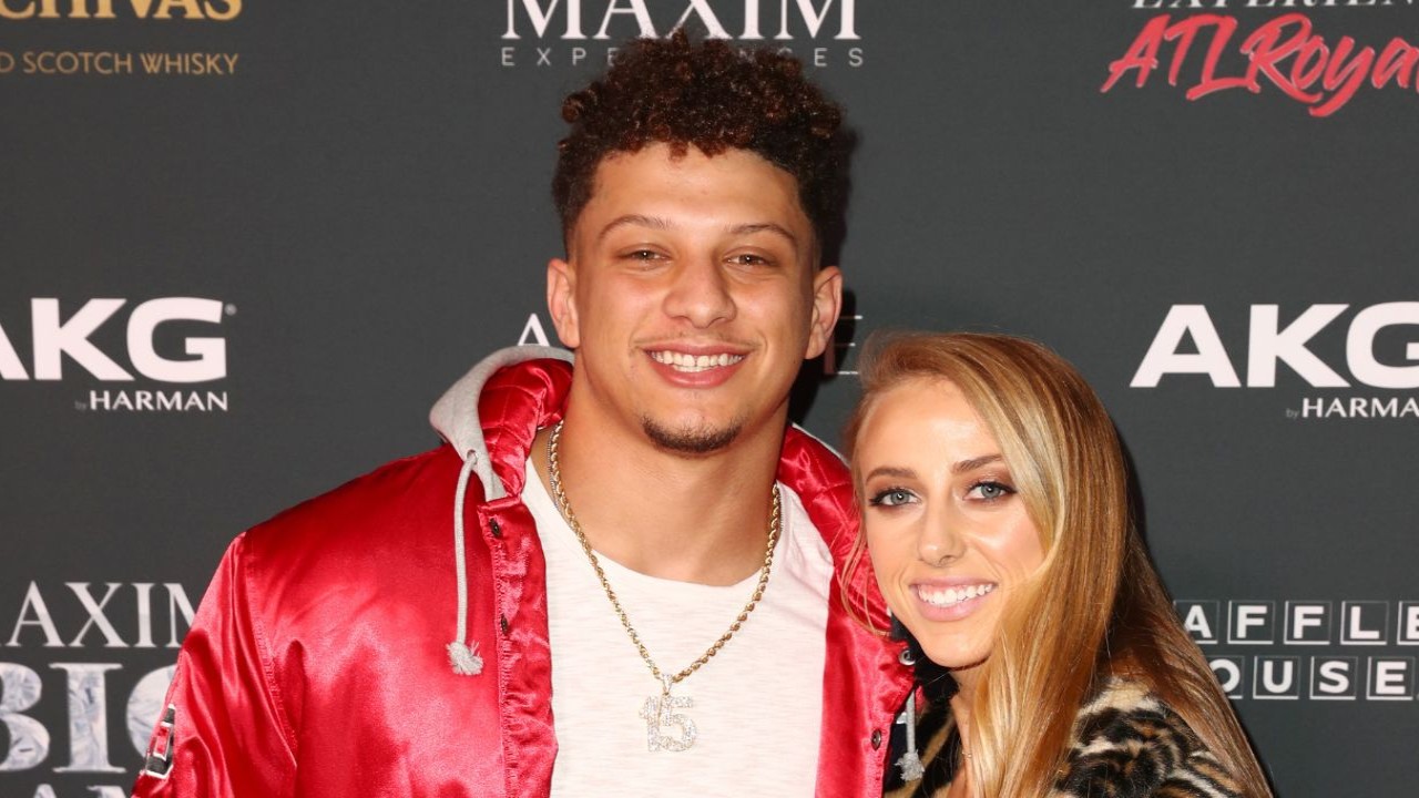 Chiefs Fans Hit Back After Patrick Mahomes and Brittany Get Booed by Raiders Fans During a Dinner Date