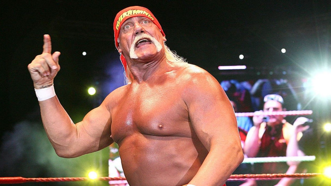 Hulk Hogan Net Worth - How much is the WWE hall of famer Hulk Hogan Worth as of 2023?