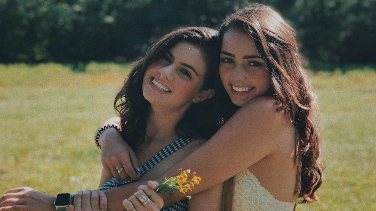110 Beautiful Sister Quotes to Celebrate the Special Bond