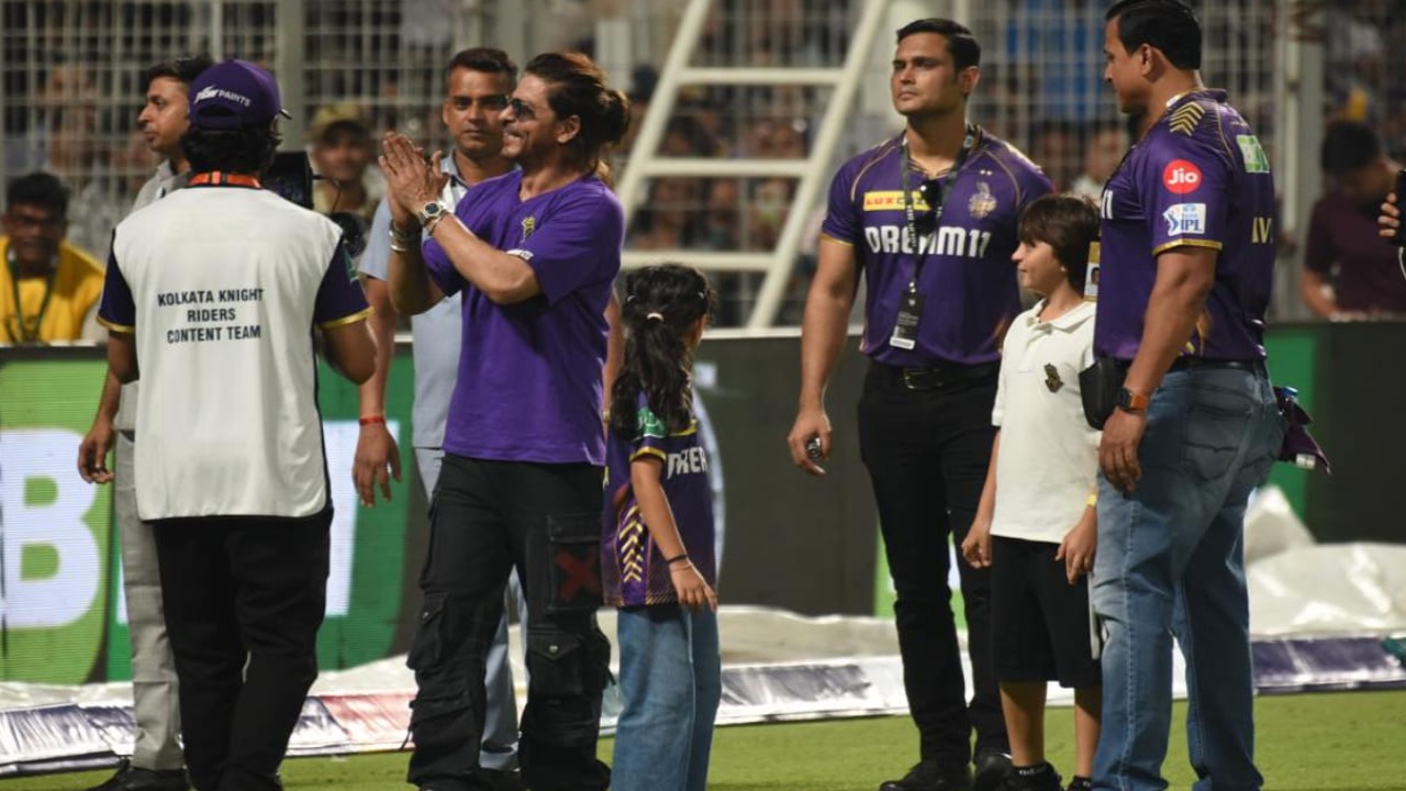 PICS: Shah Rukh Khan, son AbRam take victory lap post KKR’s win; actor cheers and claps for crowd