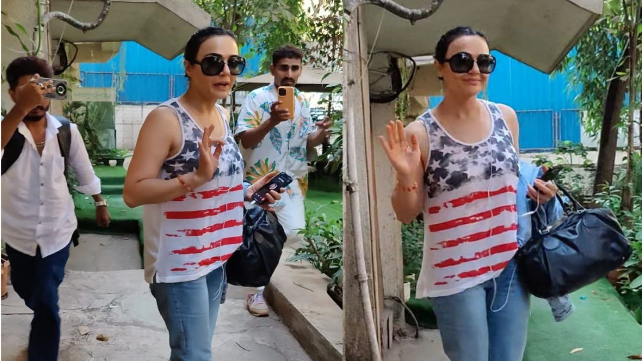 WATCH: Preity Zinta tells paps ‘You all are scaring me’ as they surround her for pics (Image: APH)