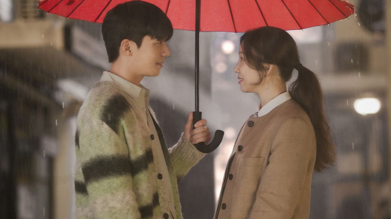 The Midnight Romance in Hagwon Ep 1-2 Review: Wi Ha Joon-Jung Ryeo Won’s teacher-student romance starts slow