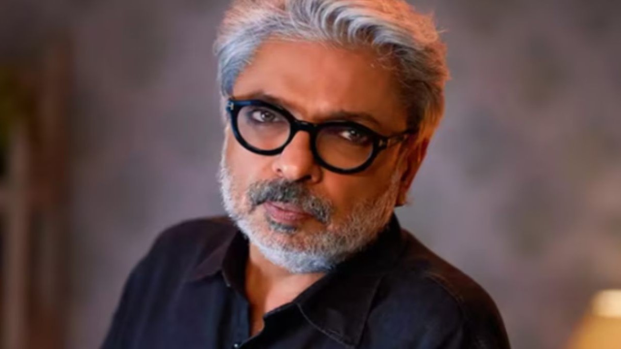 Sanjay Leela Bhansali on why he finds courtesans fascinating; says 'Middle class women in ration line' don't interest him like tawaifs
