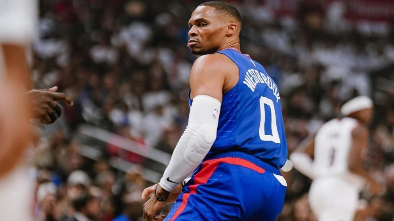  ‘That’s How You Go to Bed!’: Charles Barkley’s Criticism of Russell Westbrook’s Fit Leaves TNT Crew in Hysteric Laugh
