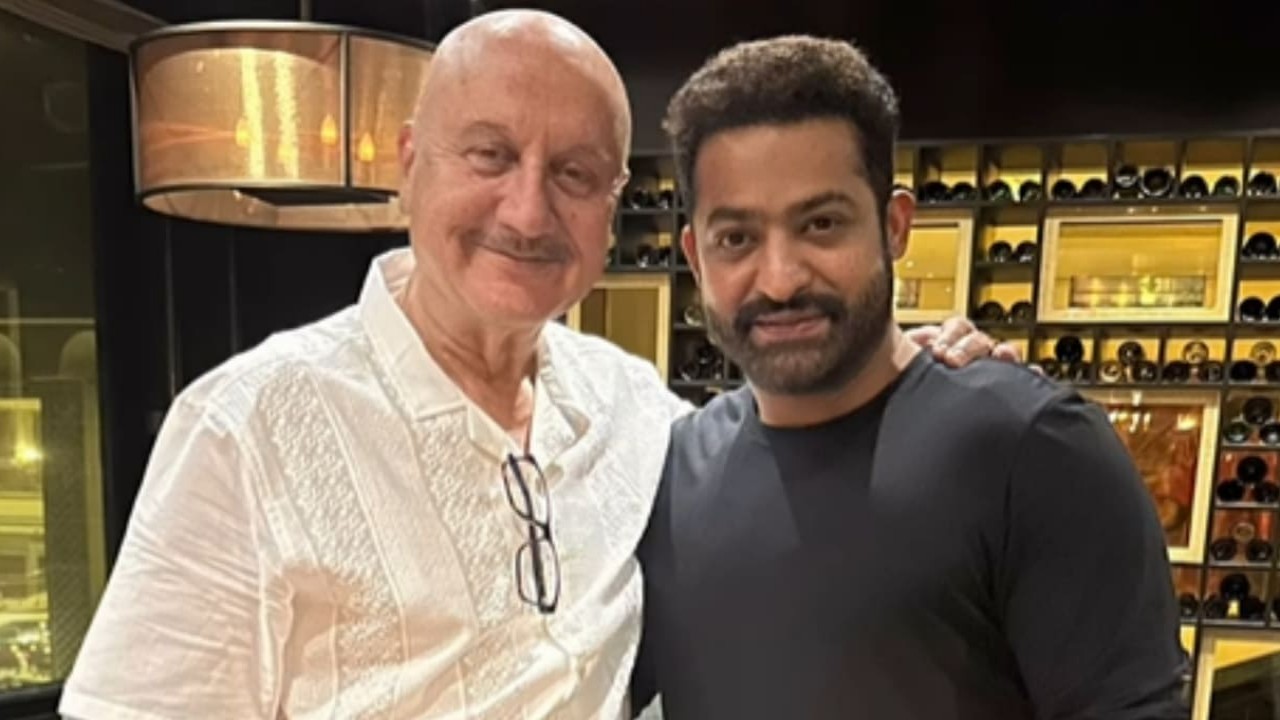 PIC: Anupam Kher meets 'favorite actor' Jr NTR in Mumbai; praises RRR star's work