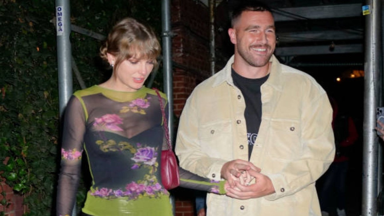  Taylor Swift Misses Travis Kelce as She Gives Nod to BF from 3835 Miles Away in Eras Tour Paris