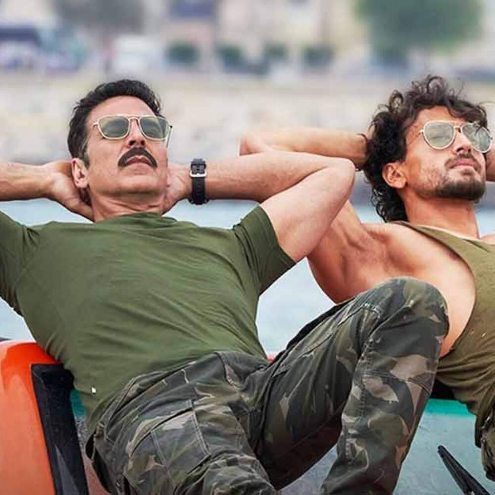 Bade Miyan Chote Miyan Worldwide Lifetime Box Office: Akshay Kumar-Tiger Shroff film targets 105 crore finish Bade Miyan Chote Miyan Worldwide Lifetime Box Office: Akshay Kumar-Tiger Shroff film targets 105 crore finish