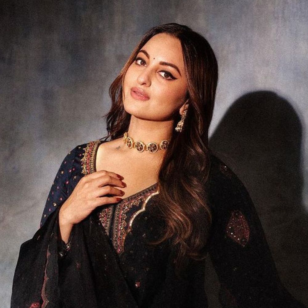 Heeramandi: Sonakshi Sinha opens up about same s*x forepl*y scene in series; says her character Fareedan was fluid Heeramandi: Sonakshi Sinha opens up about same s*x forepl*y scene in series; says her character Fareedan was fluid