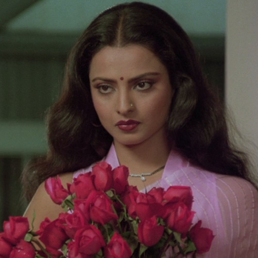 11 best Rekha movies that prove she will always be timeless 11 best Rekha movies that prove she will always be timeless