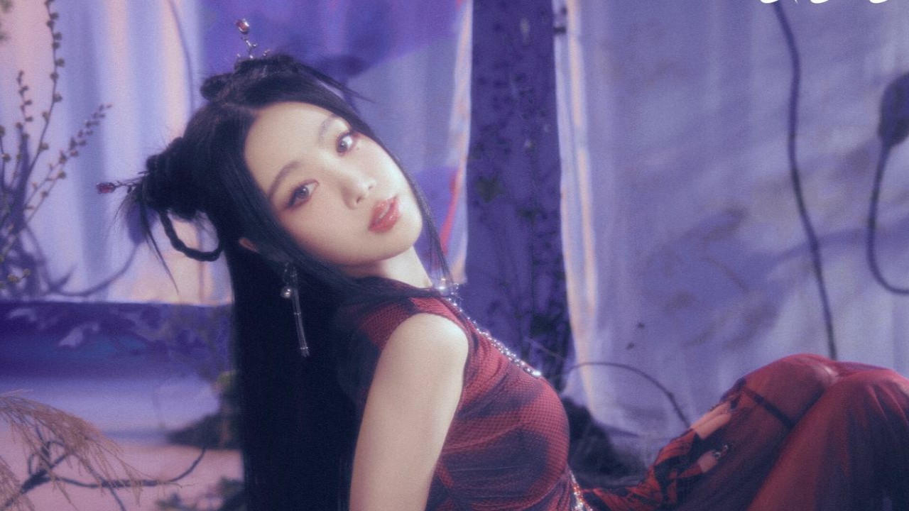 Former (G)I-DLE member Soojin reveals schedule for upcoming solo album titled RIZZ