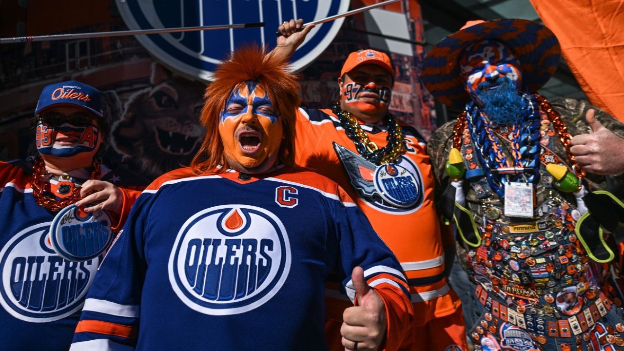 NHL Team Edmonton Oilers fans [Credit-Getty]