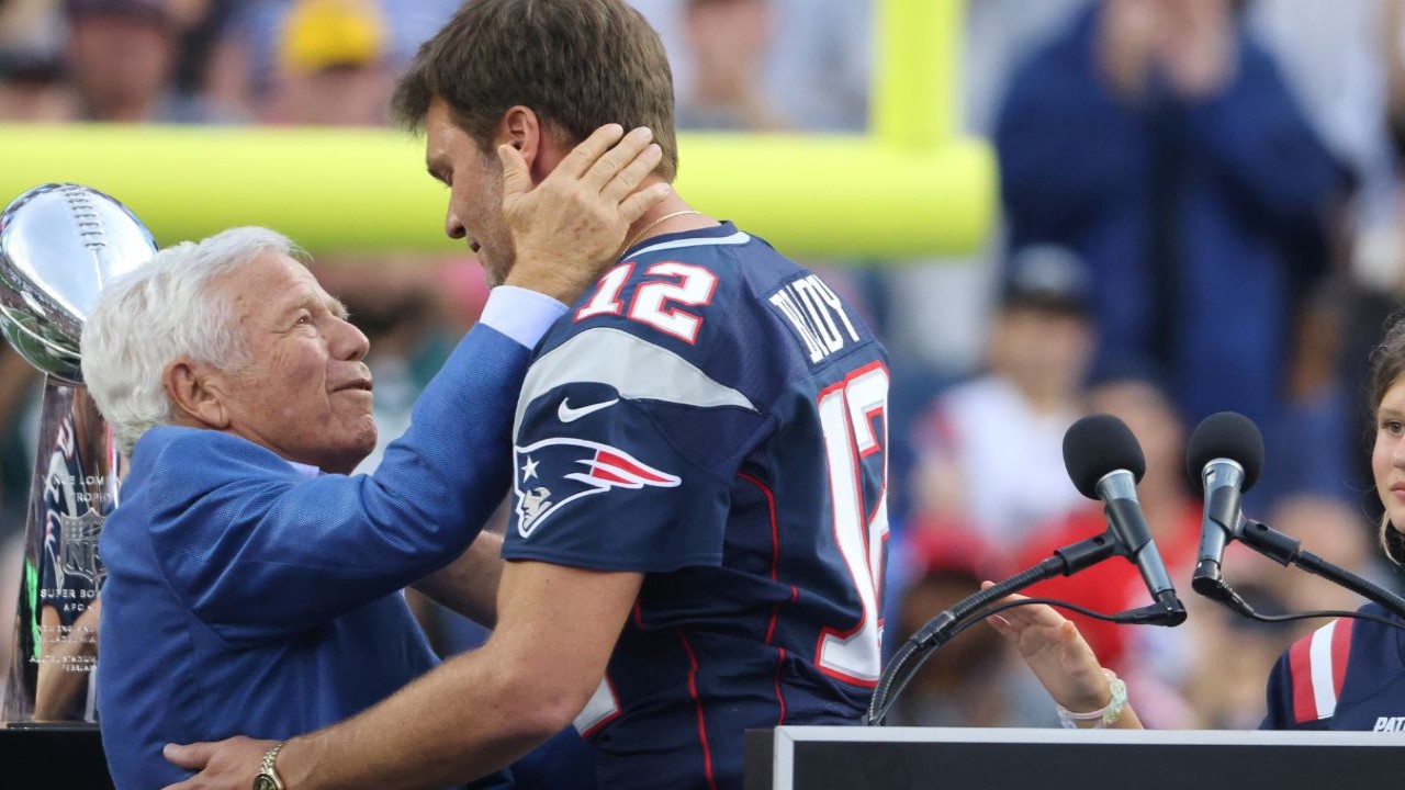 Andrew Schulz Reveals Why Tom Brady Snapped at Jeff Ross for Robert Kraft Massage Joke