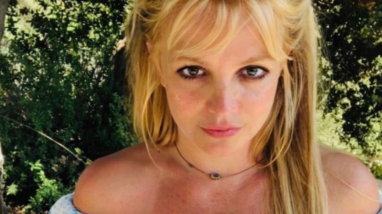 Britney Spears Shares A Look At Her Swollen Ankle Following Hotel Drama; Details Inside