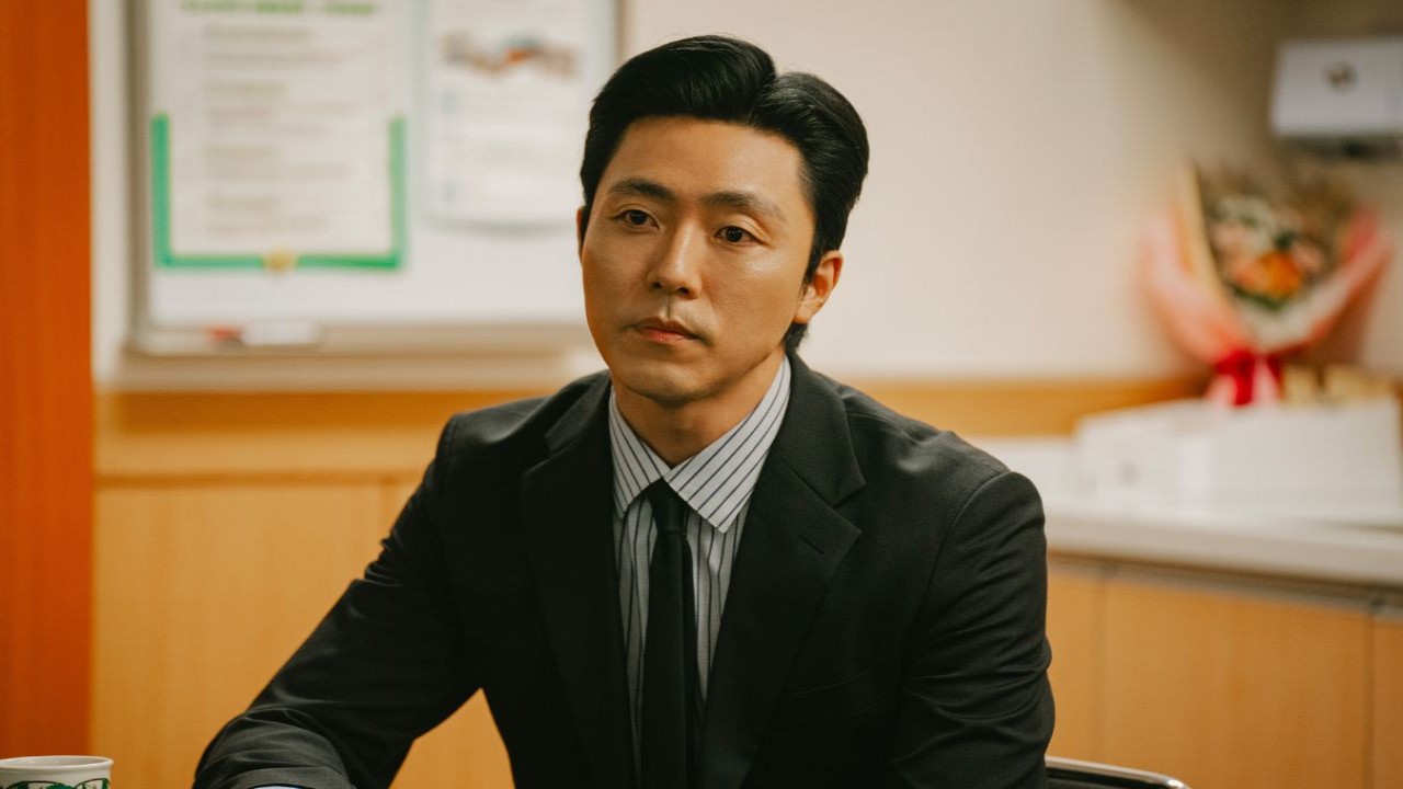 EXCLUSIVE: Lee Mu Saeng on playing Lee Bo Young’s husband in Hide, facing death in Thirty-Nine and Blood Free shoot