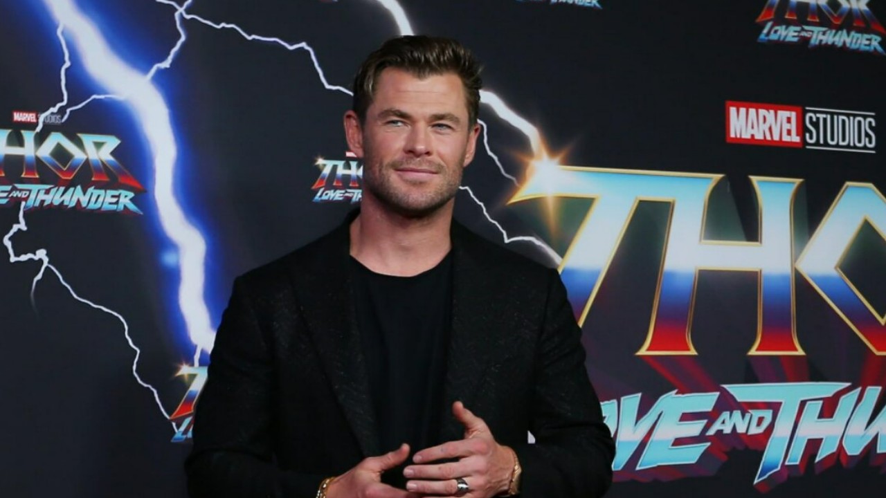 'Felt Like A Security Guard': Chris Hemsworth Feels His Thor Role Was 'Pretty Replaceable' As Compared To Avengers Costars