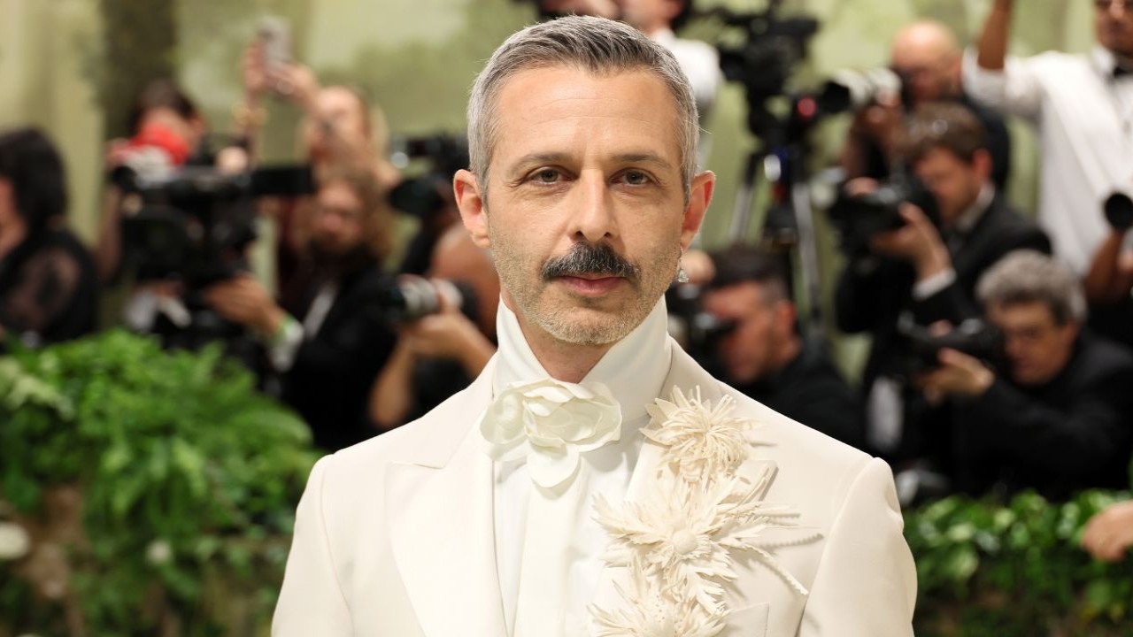 Met Gala 2024: Jeremy Strong Channels Kendall Roy As He Graces The Green Carpet With Wife Emma Wall 