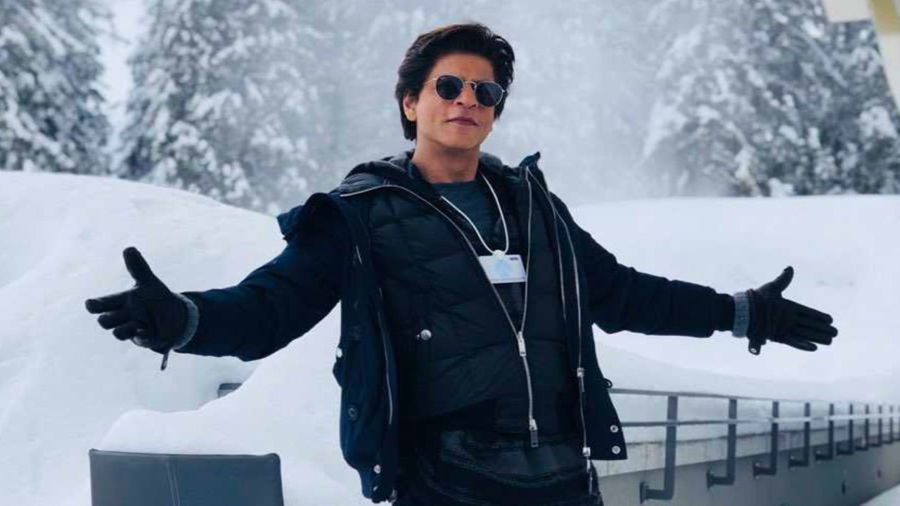 When Shah Rukh Khan helped his fan propose to a girl and gave him million-dollar advice