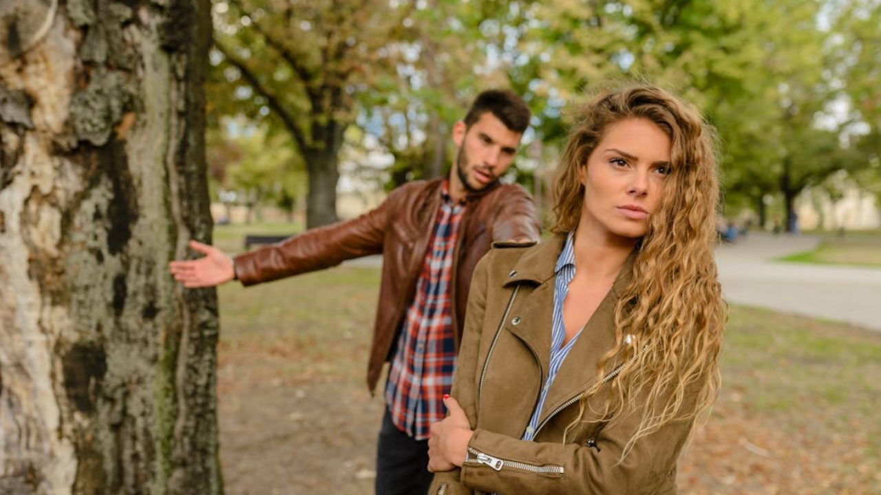 Self-sabotaging-relationships