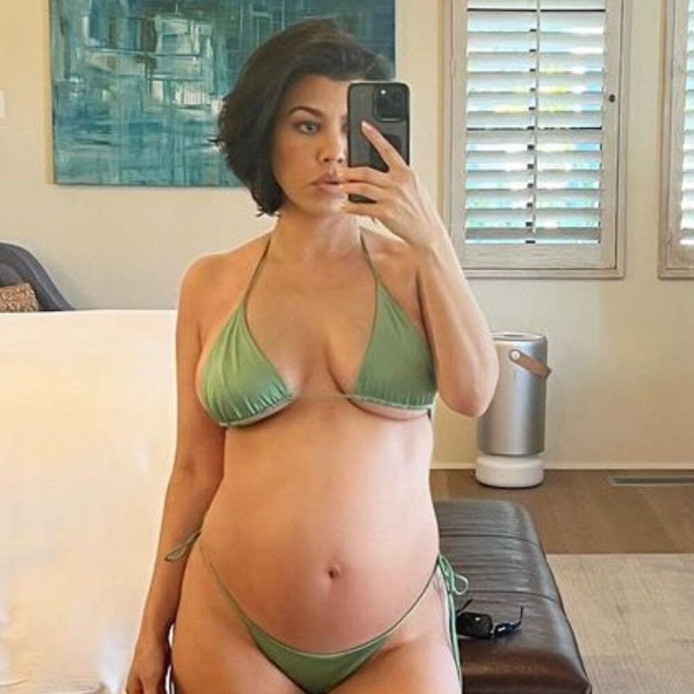 Kourtney Kardashian Reveals Fetal Surgery Scar In Throwback Photo From Maternity Photoshoot; See HERE Kourtney Kardashian Reveals Fetal Surgery Scar In Throwback Photo From Maternity Photoshoot; See HERE