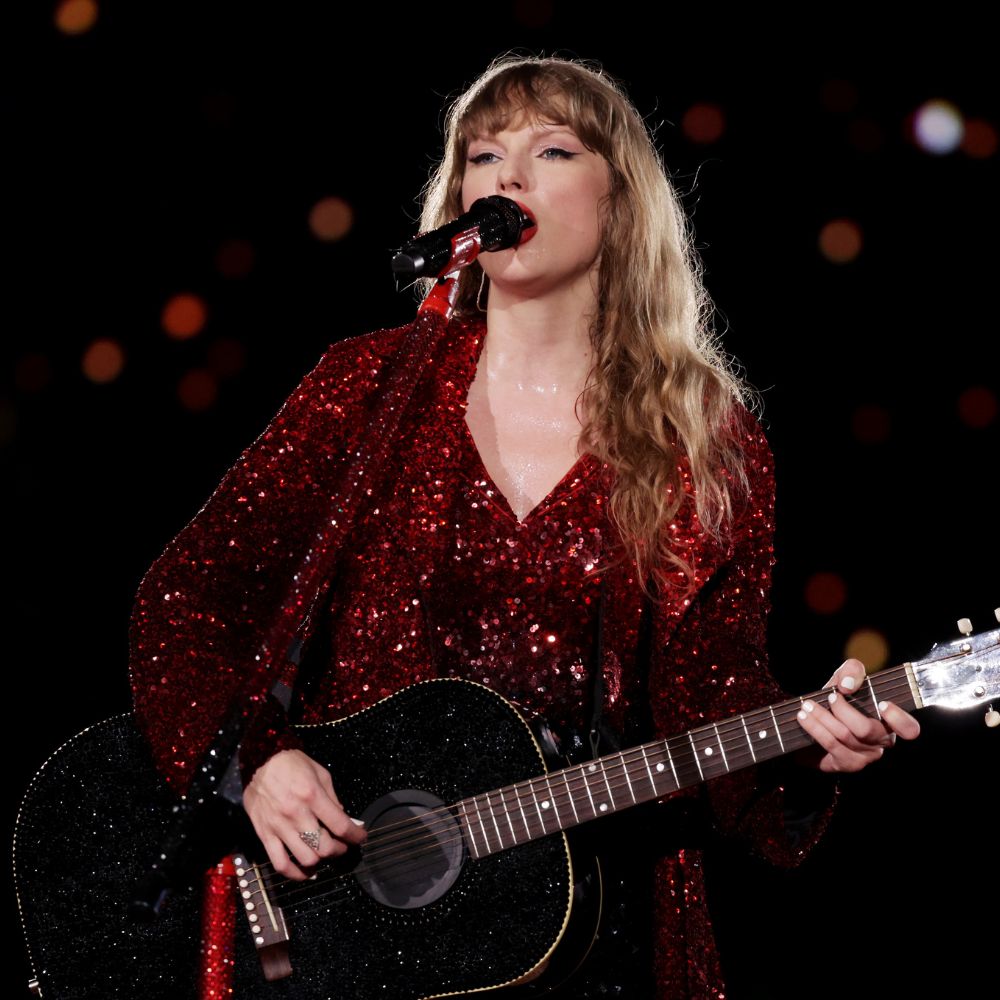 Taylor Swift Sings Rihanna And Calvin Harris' This Is What You Came For During Surprise Eras Tour Performance; WATCH Taylor Swift Sings Rihanna And Calvin Harris' This Is What You Came For During Surprise Eras Tour Performance; WATCH