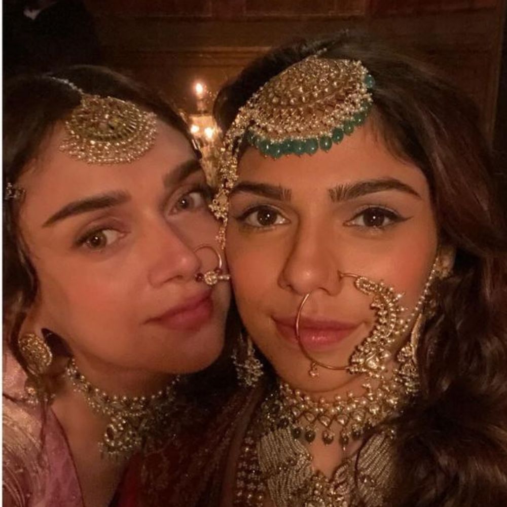 Heeramandi's Sharmin Segal reveals Richa Chadha, Aditi Rao Hydari checked on her ‘everyday’; calls co-stars ‘courageous’ for defending her Heeramandi's Sharmin Segal reveals Richa Chadha, Aditi Rao Hydari checked on her ‘everyday’; calls co-stars ‘courageous’ for defending her