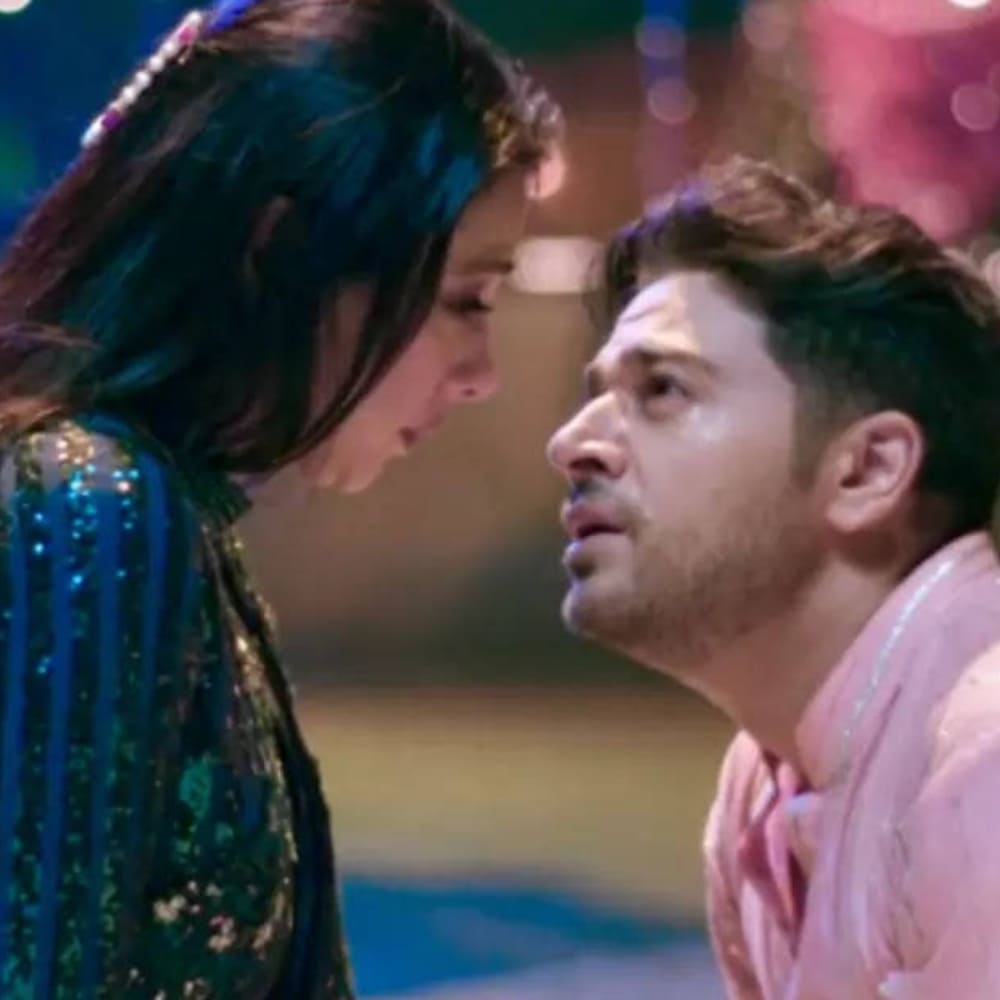 Anupamaa EXCLUSIVE Spoiler: Shruti enters to ruin Anupama-Anuj's ROMANCE; Vanraj gets e...