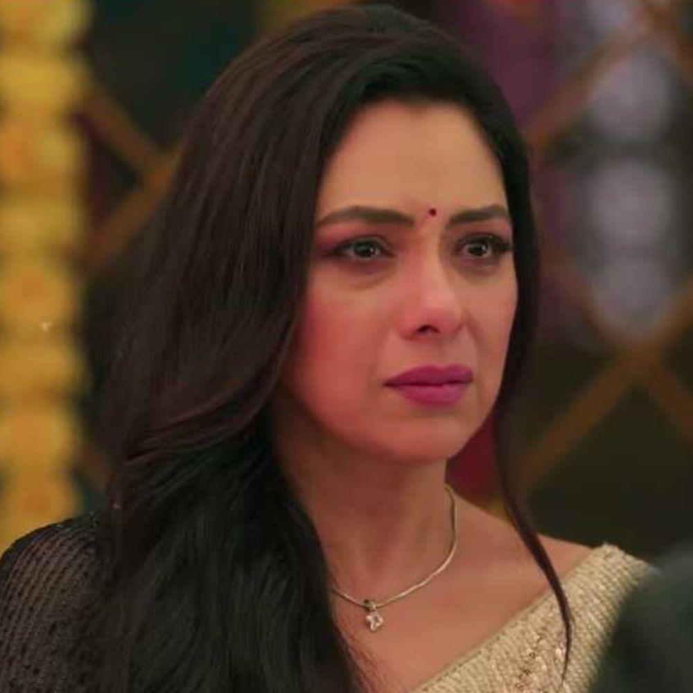 Anupamaa Written Episode Update, June 19: Anuj and Devika are concerned about Anupama