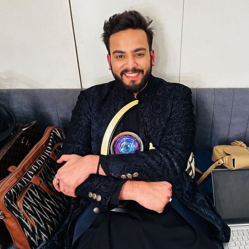 6 controversies surrounding Bigg Boss OTT 2 winner Elvish Yadav: From NEET scam to fight with Maxtern 6 controversies surrounding Bigg Boss OTT 2 winner Elvish Yadav: From NEET scam to fight with Maxtern