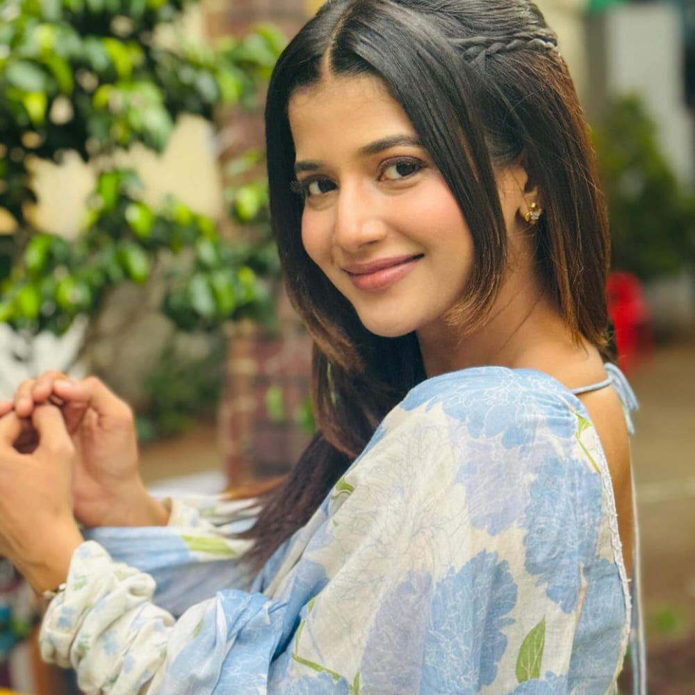 Yeh Rishta Kya Kehlata Hai EXCLUSIVE Spoiler: Armaan's special surprise for Abhira leav...